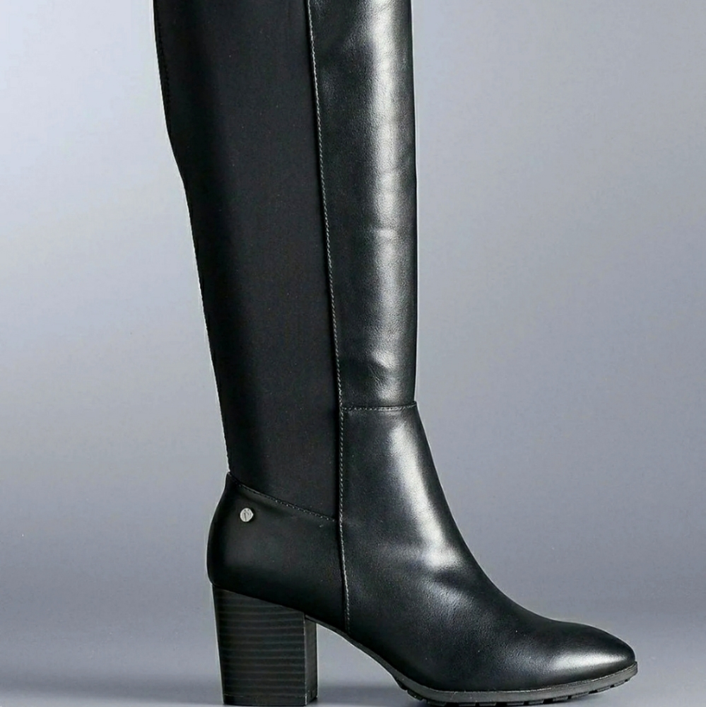 Vera Wang Leather Boots